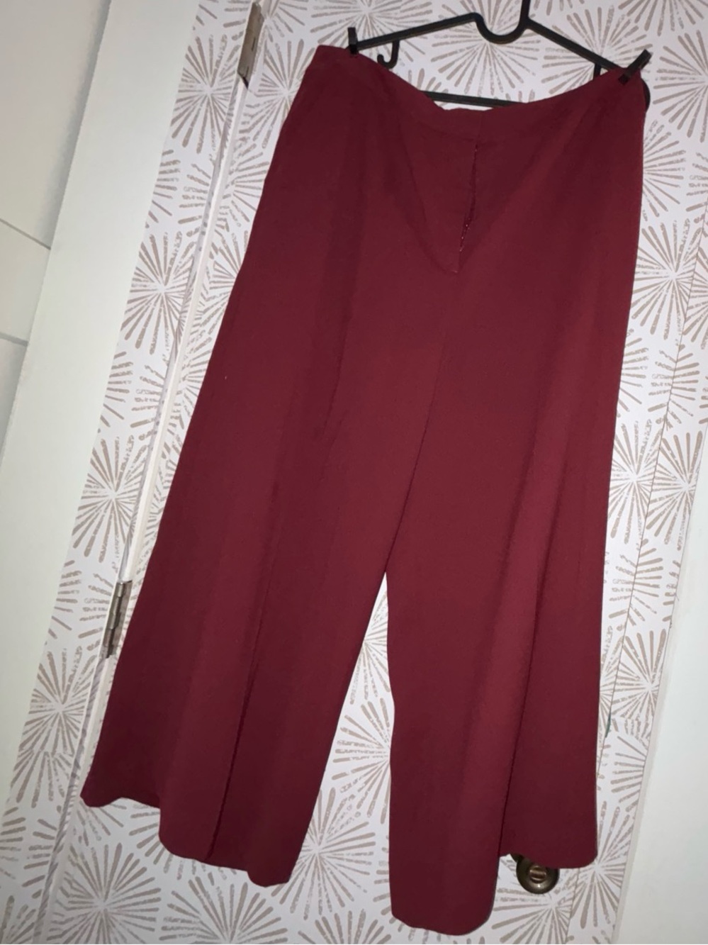Halogen Wide-Leg Cropped Pants in Deep Burgundy